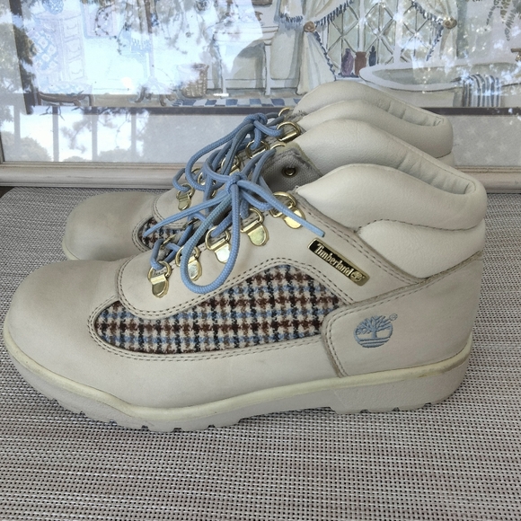 Timberland "Field" Ivory Leather Texture Water-Resistant Casual Boots. Size 5.5. - Picture 1 of 11
